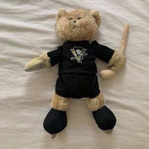2008 NHL Pittsburgh Penguins Hockey Player Bear on Skates
